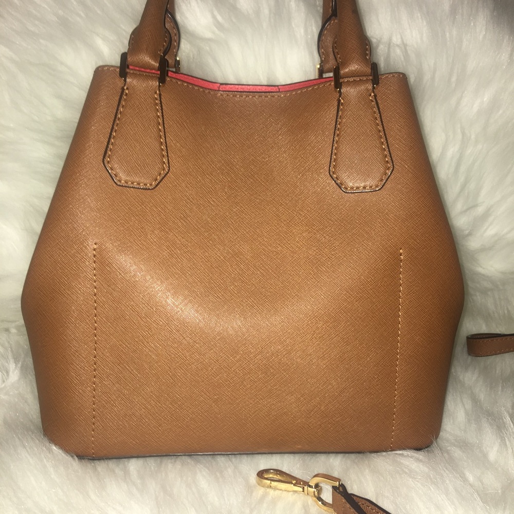 Michael Kors Greenwich handbag❌sold❌ - Picture 3 of 7
